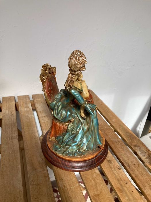 Escultura Vintage - Figura Materna com bebé - Detalhes impressionantes