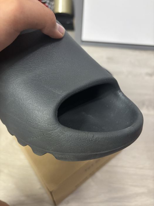 Adidas Yeezy Slide Dark Onyx