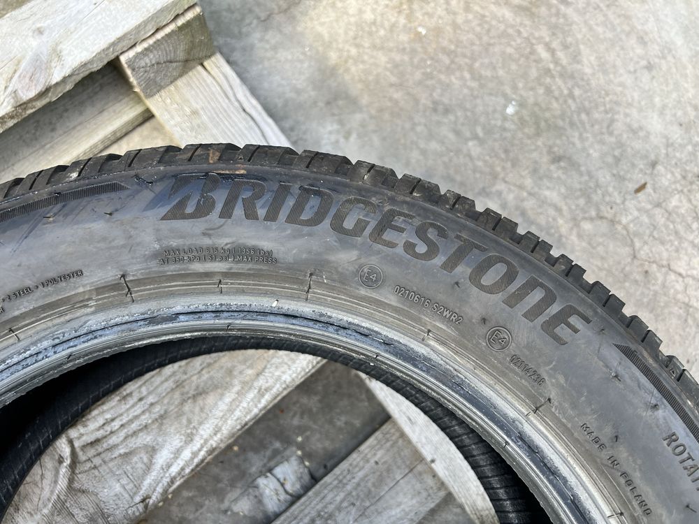 2xopona zimowa BRIDGESTONE w rozmiarze 205/55 R16