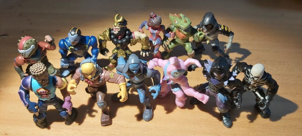 Bonecos Fortnit em óptimo estado