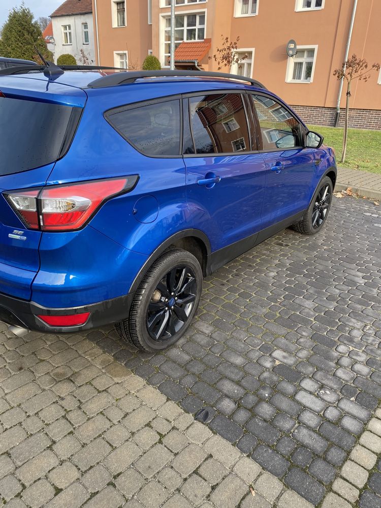 Wynajem długoterminowy Ford kuga 2019