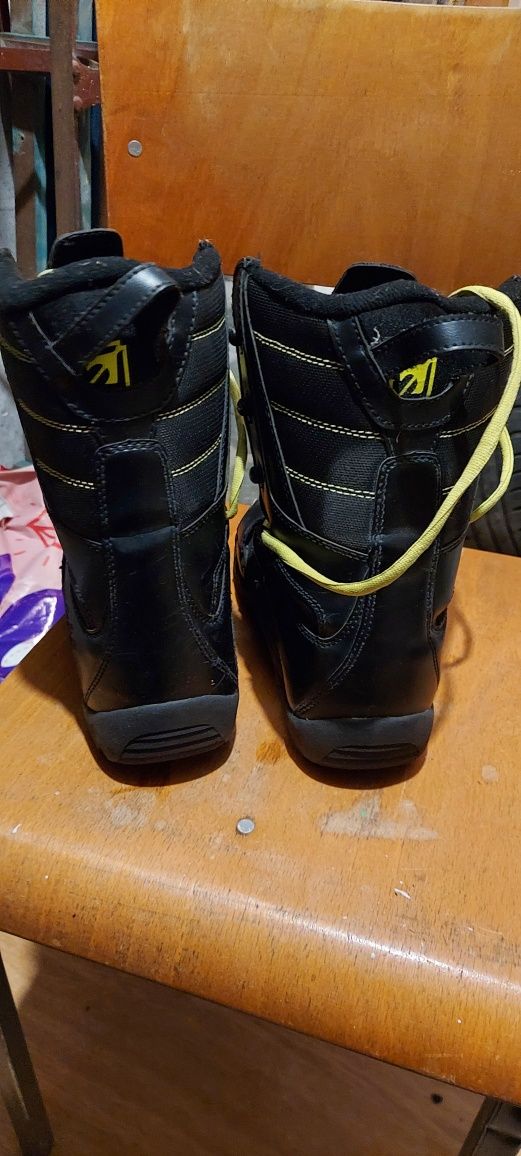 Buty snowboardowe rozmiar 38