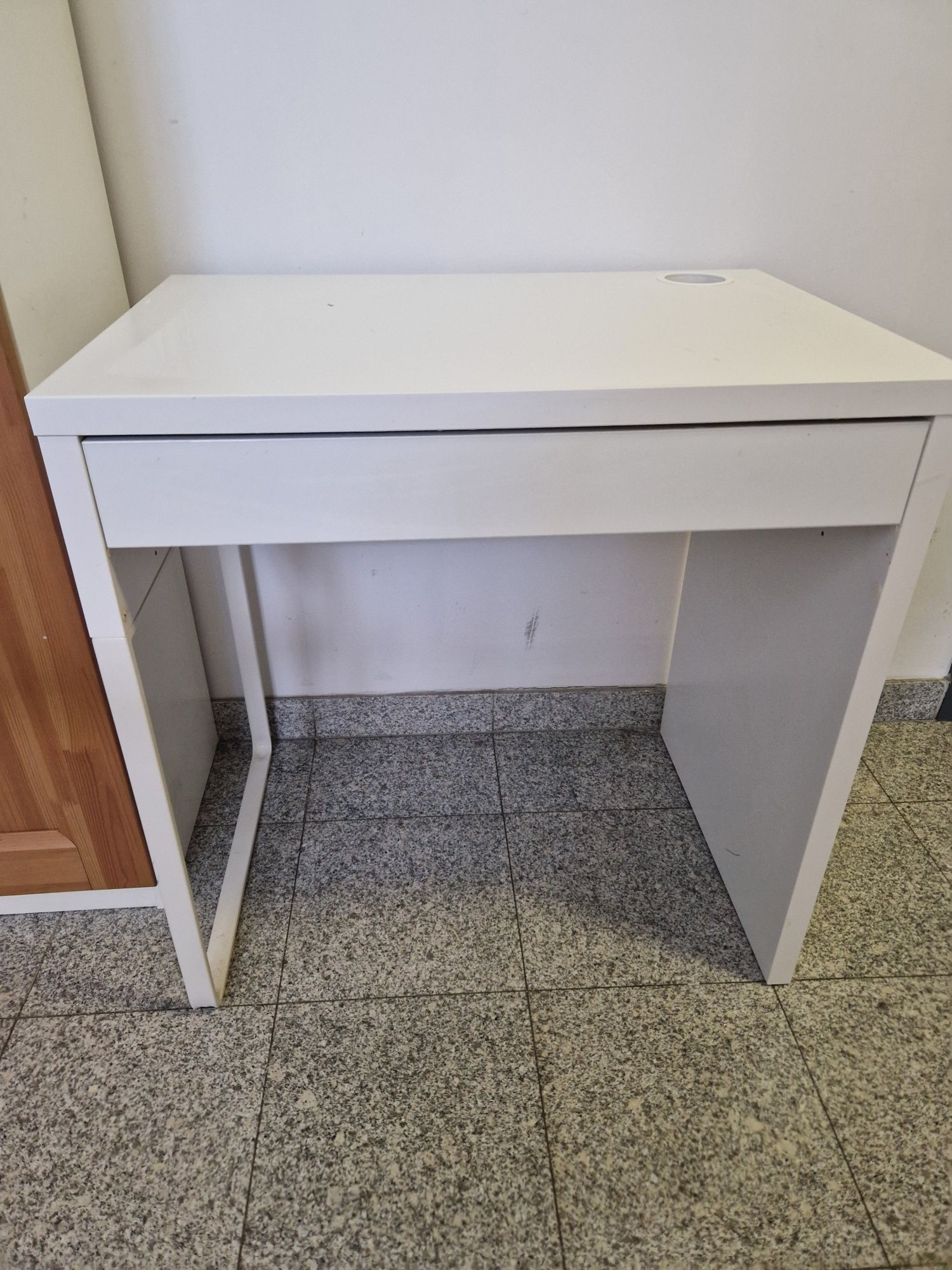 Biurko Micke Ikea