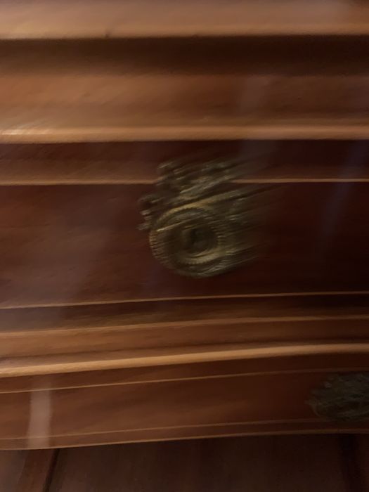 Escrivaninha antiga em madeira maciça