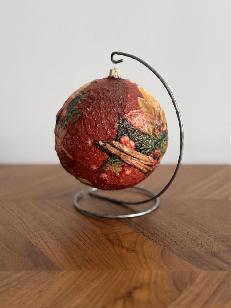 Ręcznie robiona bombka świąteczna decoupage + stojak
