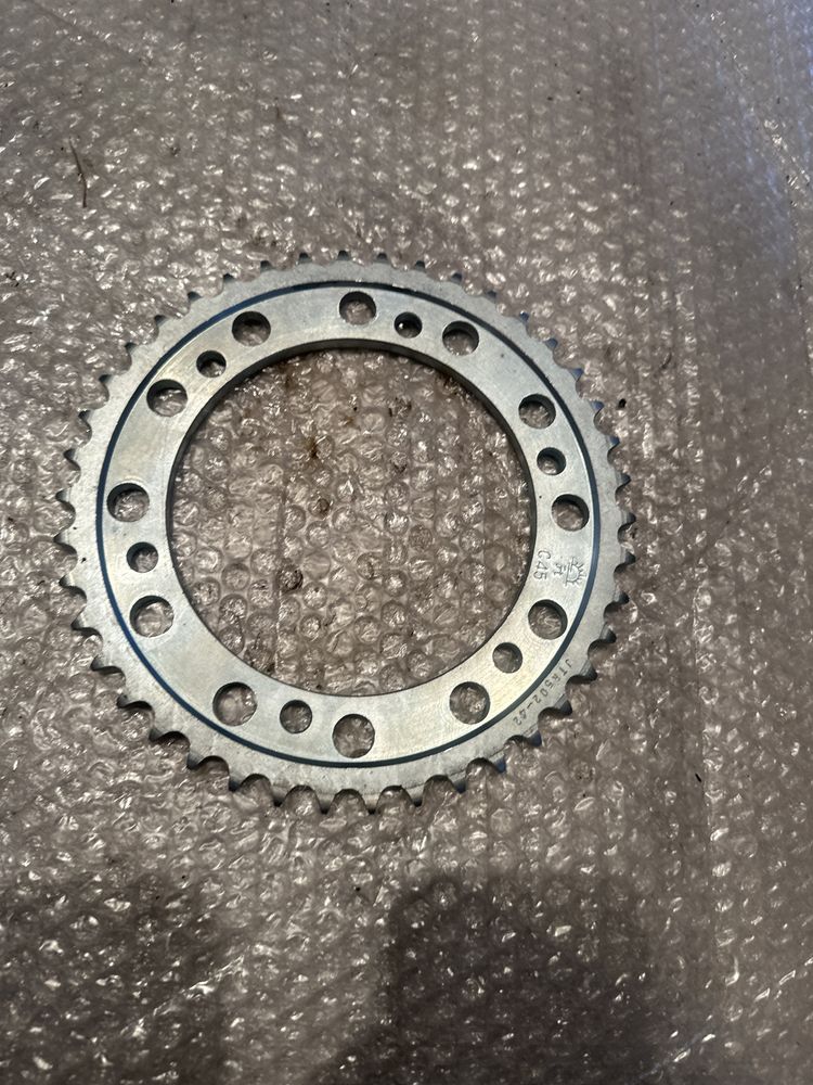 Zębatka Tylna Stal JT 50 JTR502/42 Kawasaki GPX GPZ ZR ZZR 750/1100