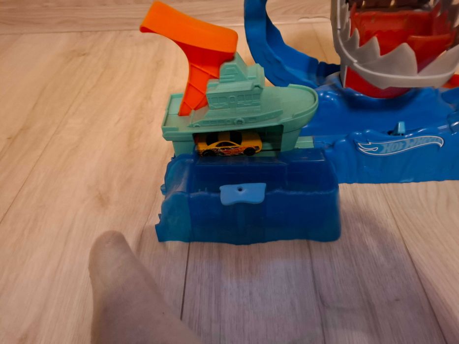 Hot Wheels Roborekin