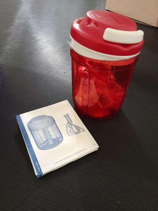 Новий посуд Тапервер, для зберігання та функціональний