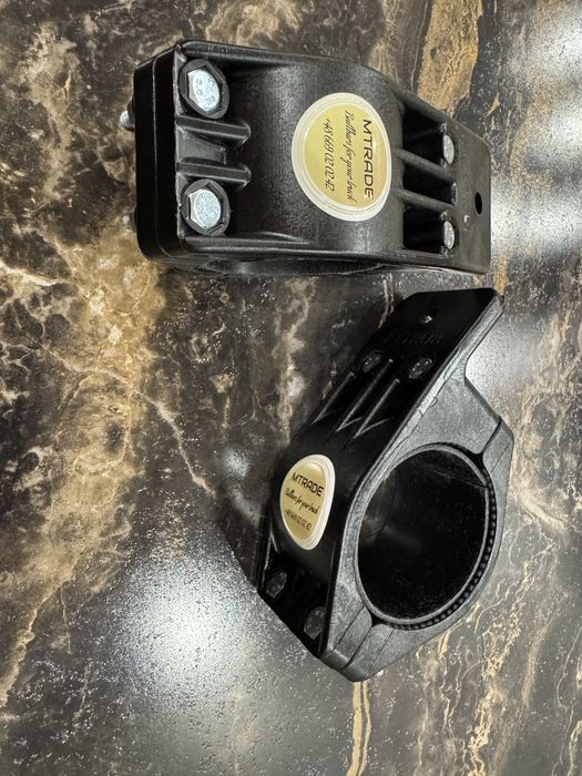 Uchwyty halogeny Hella led Luminator do orurowania Hypro Trux