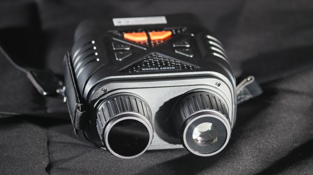 Бинокль ночного видения  Inskam Night Vision 3