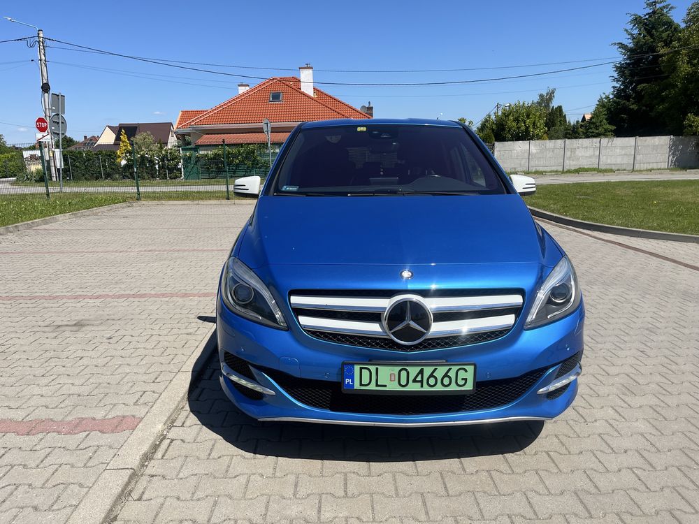 Mercedes B E-drive ELEKTRYCZNY - bezywpadkowy, kamera, skóry