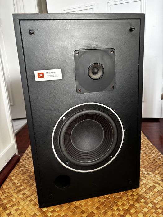 JBL L 19 colunas Hi-fi