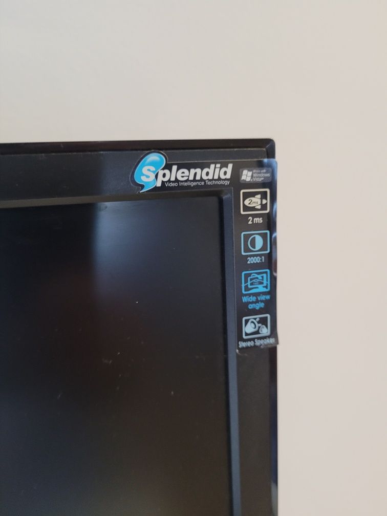 Monitor LCD ASUS 22"