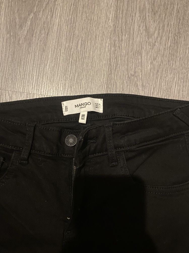 Czarne rurki KIM skinny fit MANGO w rozmiarze 34. Nowe, bez metki.