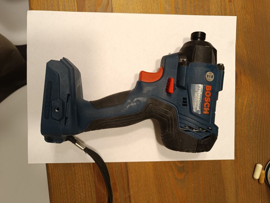 Wkrętarka udarowa Bosch GDR 180 Li