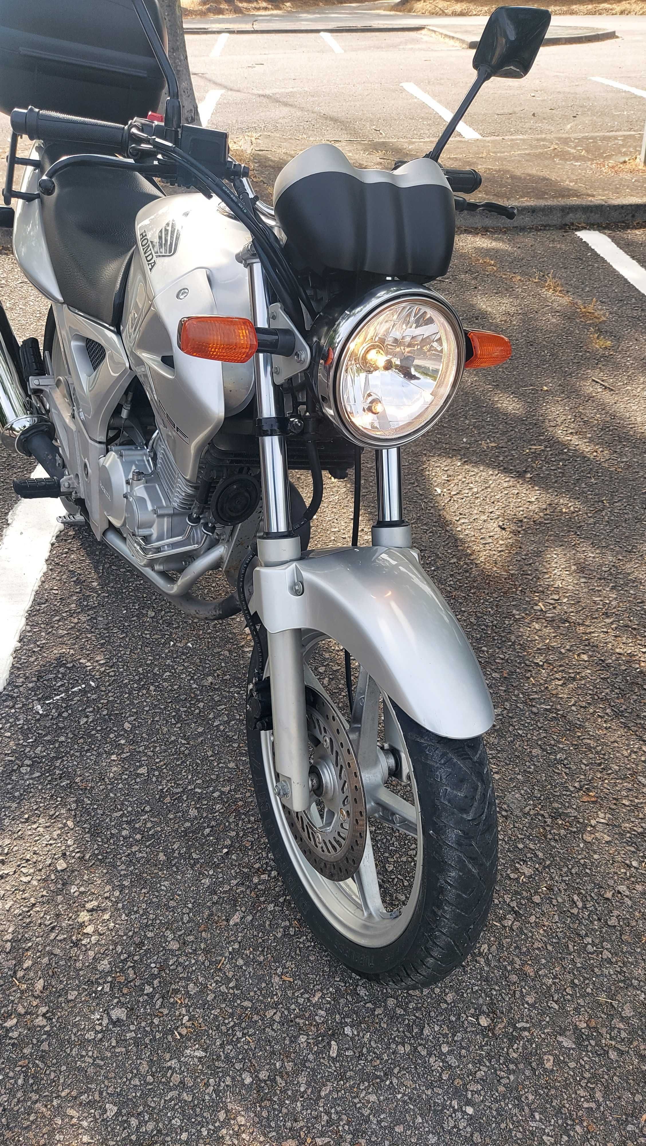 Honda CBF 250 super estimada