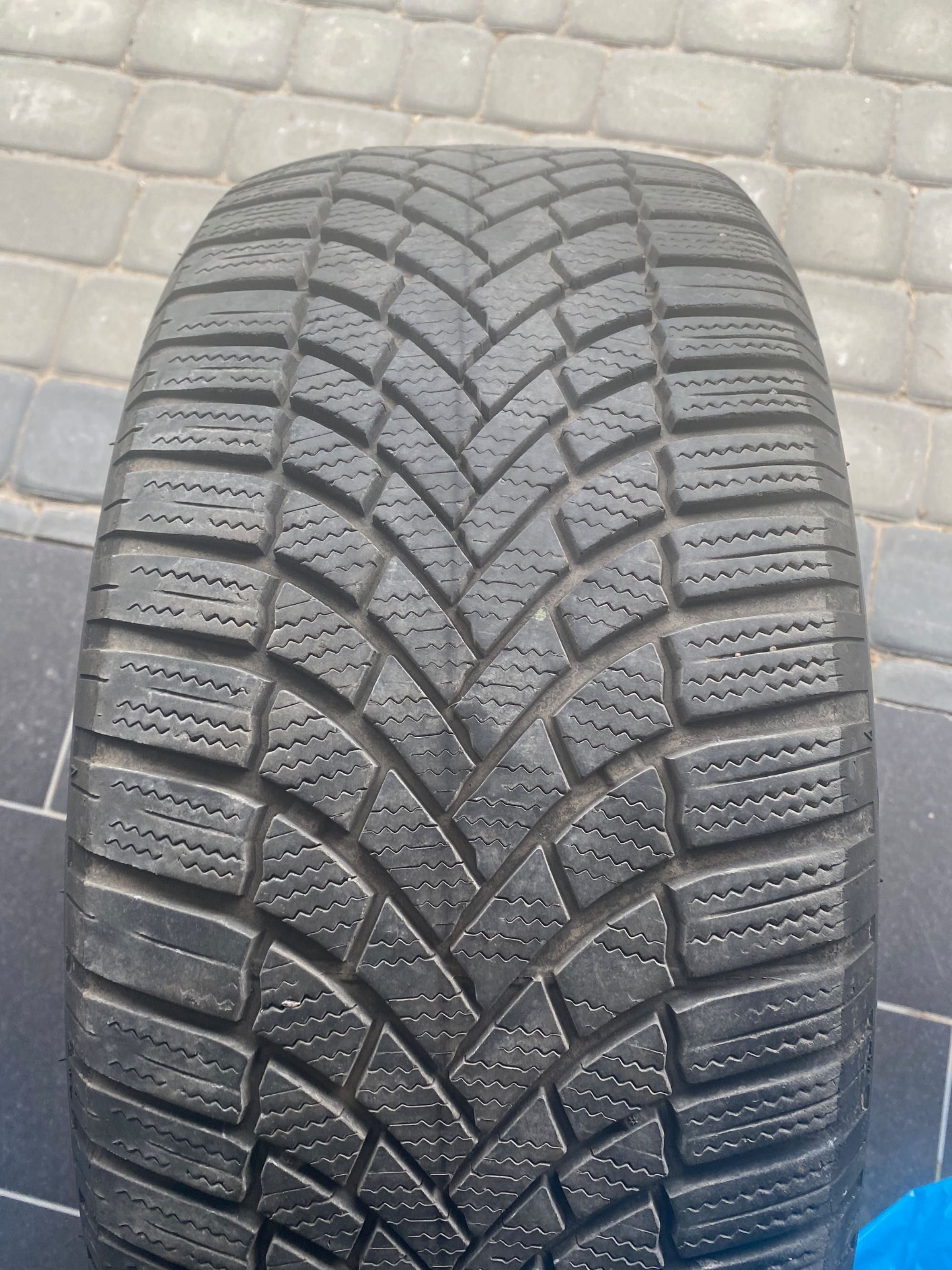 4x opony zimowe BRIDGESTONE BLIZZAK LM005 235/50R17 11.2021 dwie zimy