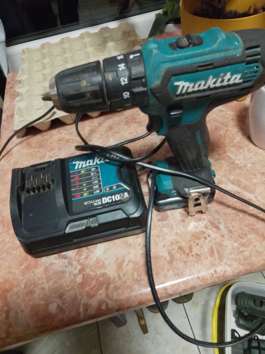 Wkrętarka udarowa Makita 10,8V. Stan bardzo dobry.
