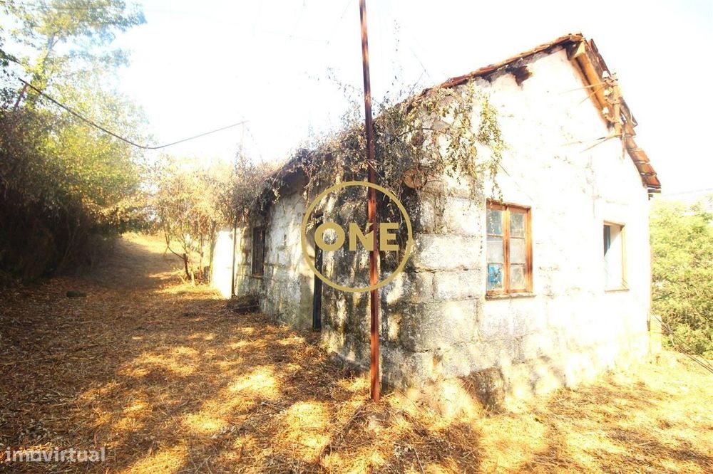 Moradia para Restauro em Aves