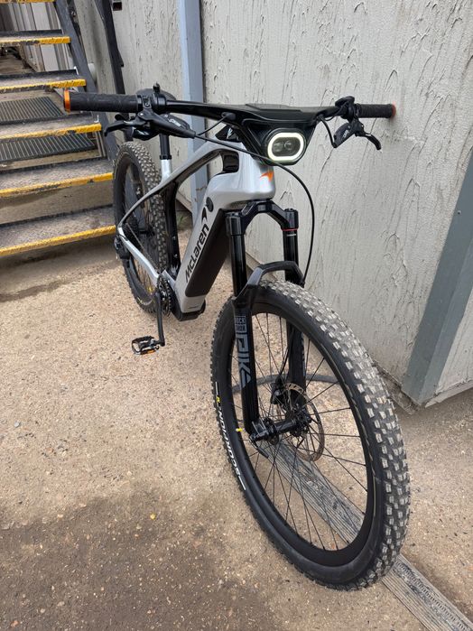 Rower elektryczny E-MTB McLaren sport 250