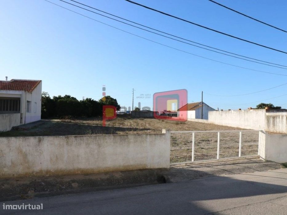 Terreno Urbano - Sarilhos Grandes