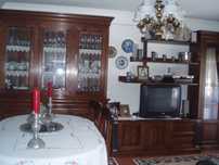 Móvel de sala e cristaleira