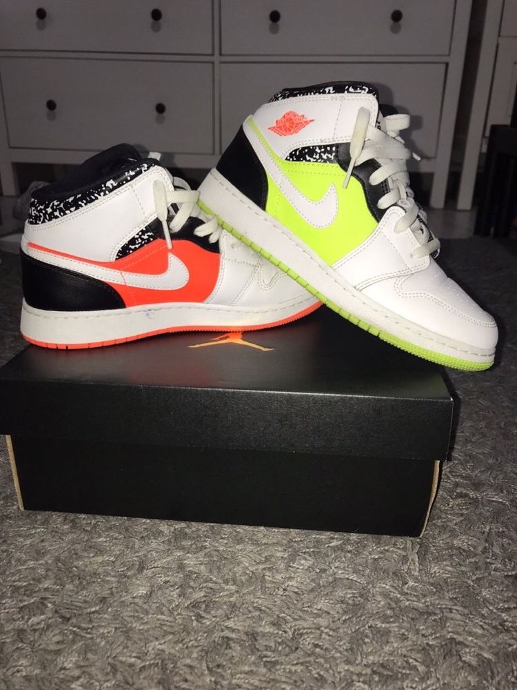 Vendo Ténis Air Jordan 1 Mid “Notebook” 38.5