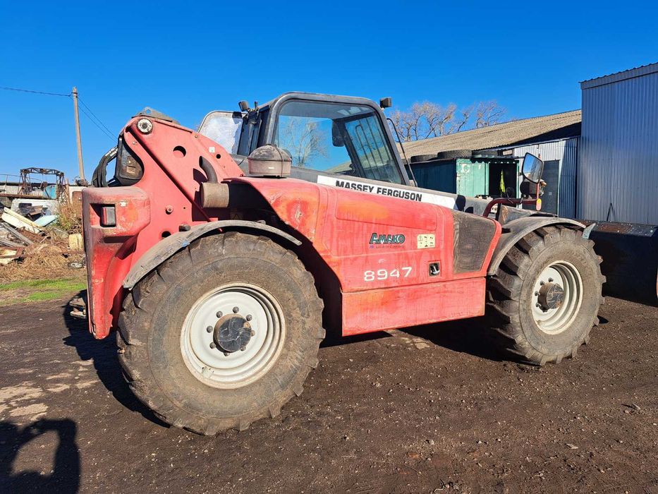 Телесопічний навантажувач Massey Ferguson 8947