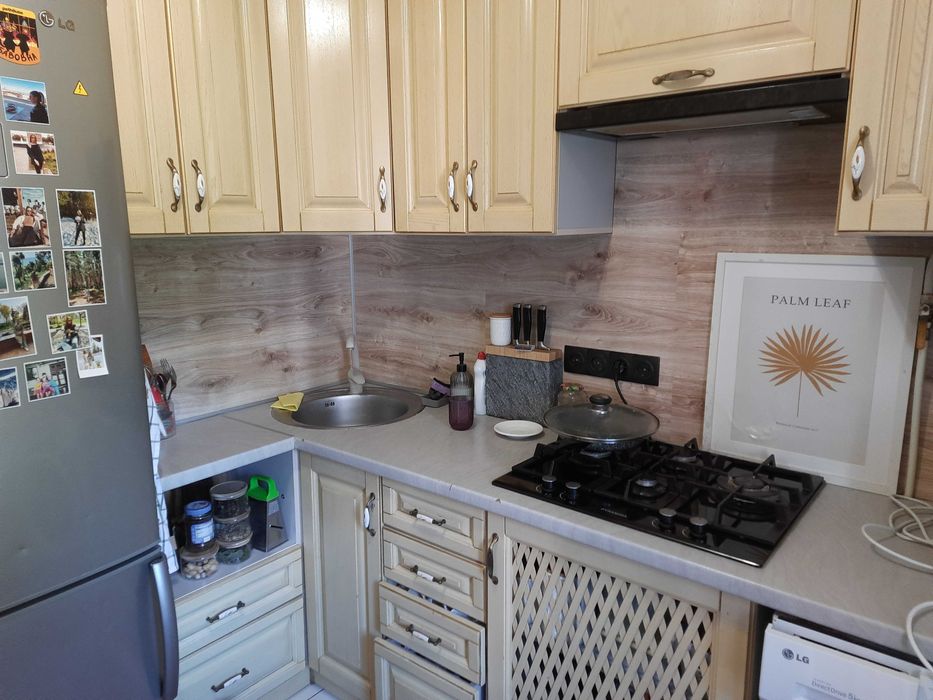 Продам 1-но комнатную квартиру в центре р-н Вала