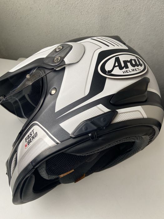 Capacete Arai Tour X4 com Intercomunicador