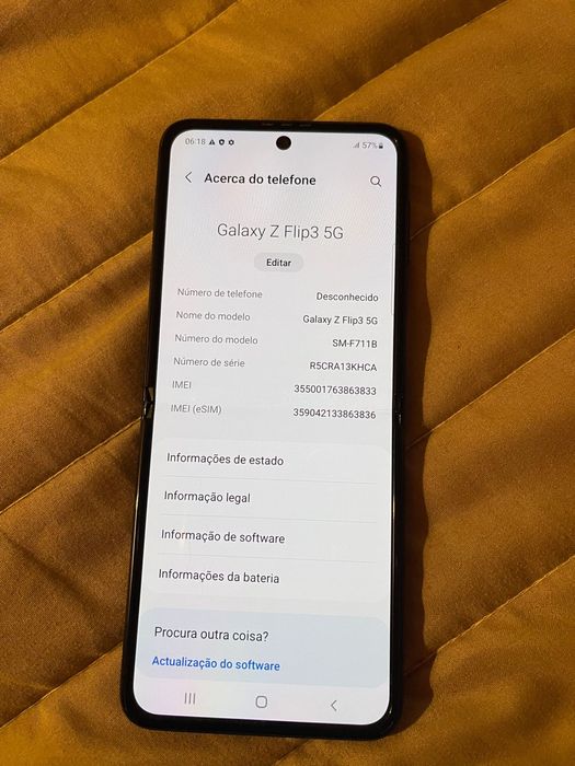 Samsung Galaxy Z Flip3