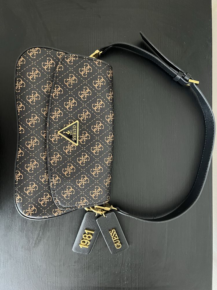 Продам сумку Guess