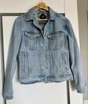Блакитна джинсова куртка Superdry Unisex ХS-M