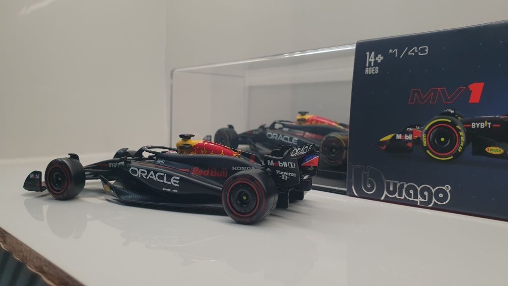 red bull rb20 bburago 2024 f1 (redbull 1 43 minichamps formuła 1 model