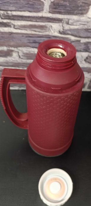 Garrafa Termos, tradicional - 0,68 L - Marca Hoyca - Évora