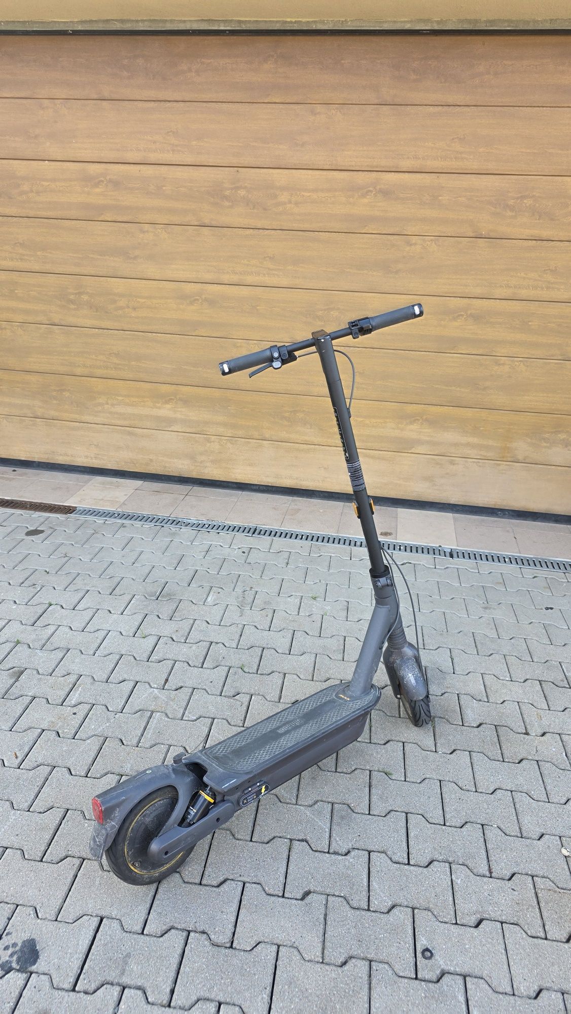 Ninebot G2 max hulajnoga elektryczna z zawieszeniem