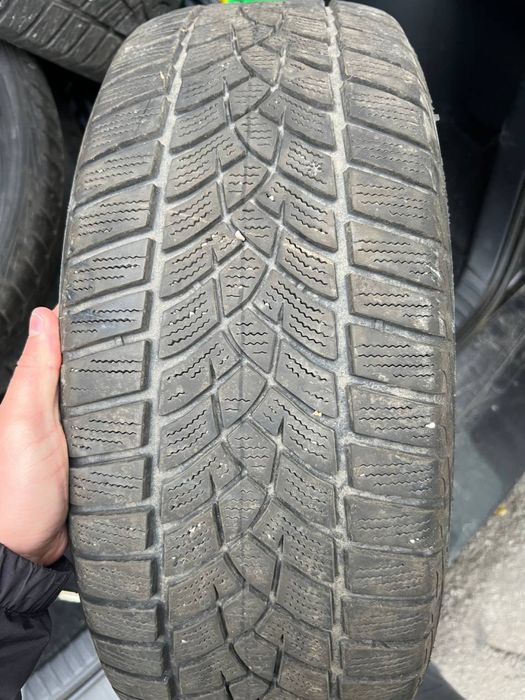 Резина goodyer зимова 205/55 r17