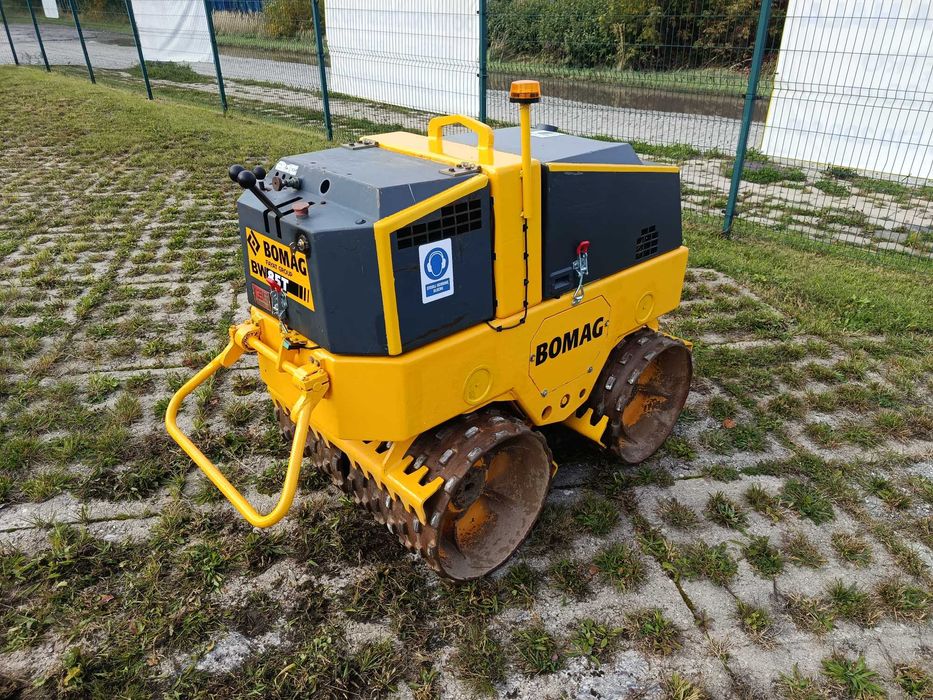 Walec Drogowy Okołkowany Bomag BW 85T z Wibracjami Mocno Doinwestowany