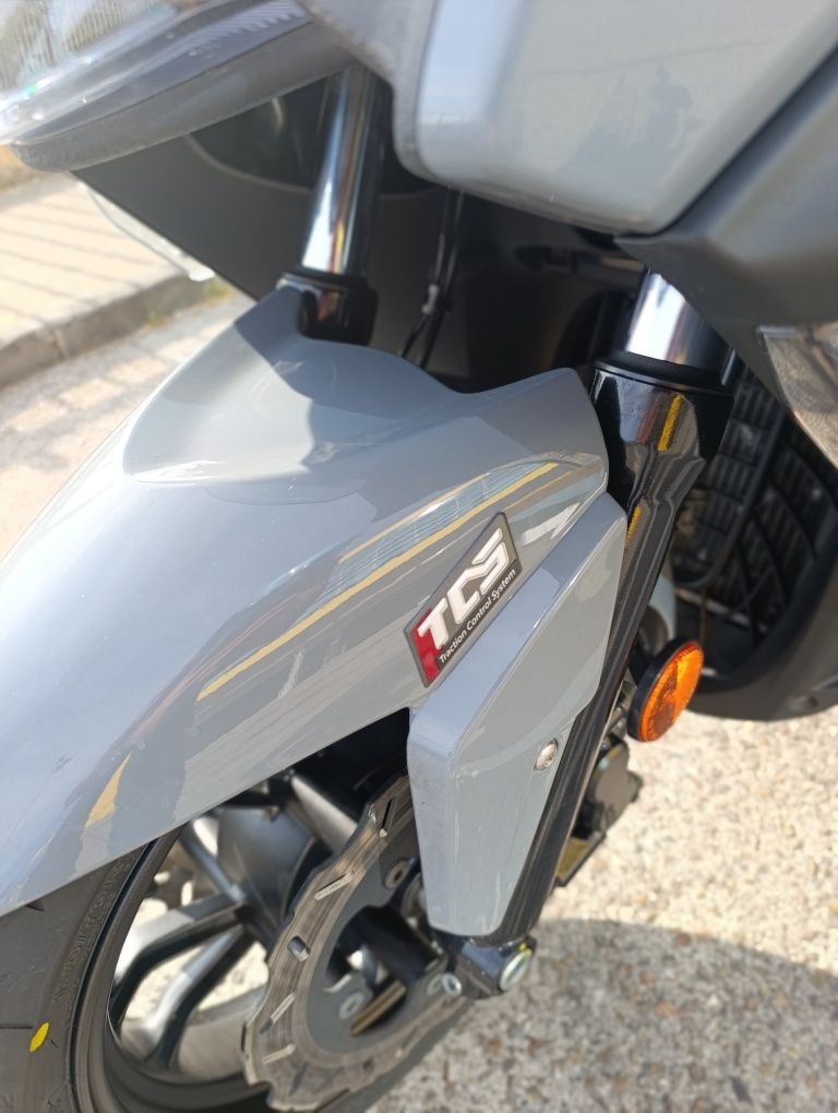 MAXSYM 400 9 mil km Garantia fabrica