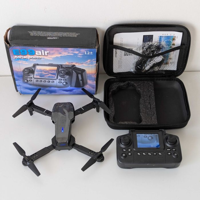 Drone Mini Quadcopter Dobrável | Ecrã Comando | (2 Câmaras) | E99 Air