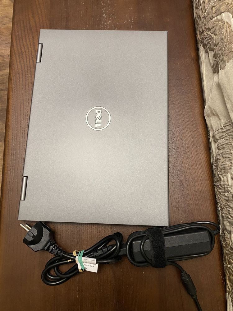 Сенсорный ноутбук Dell Inspiron P69G Core i5-7200U 2,7GHz 8/ssd 240 gb