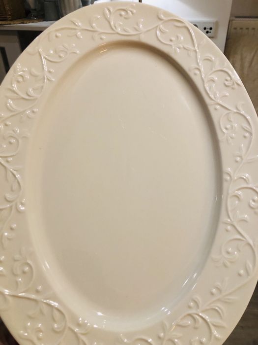 Duży półmisek Duo Hamingway- śmietankowy kolor-piękne tłoczenia