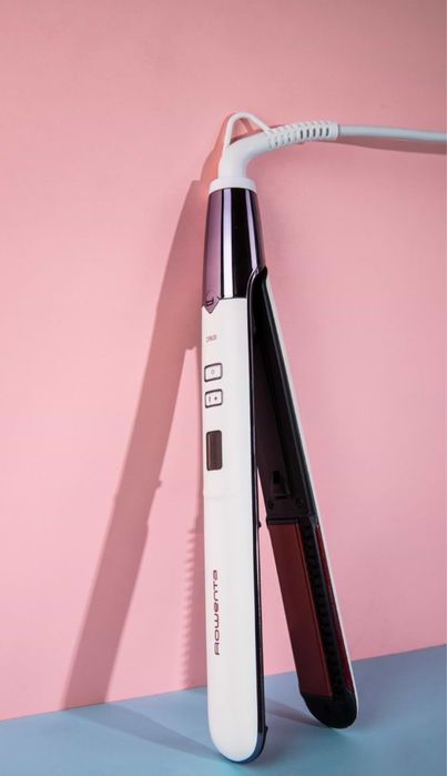 Вирівнювач волосся Rowenta