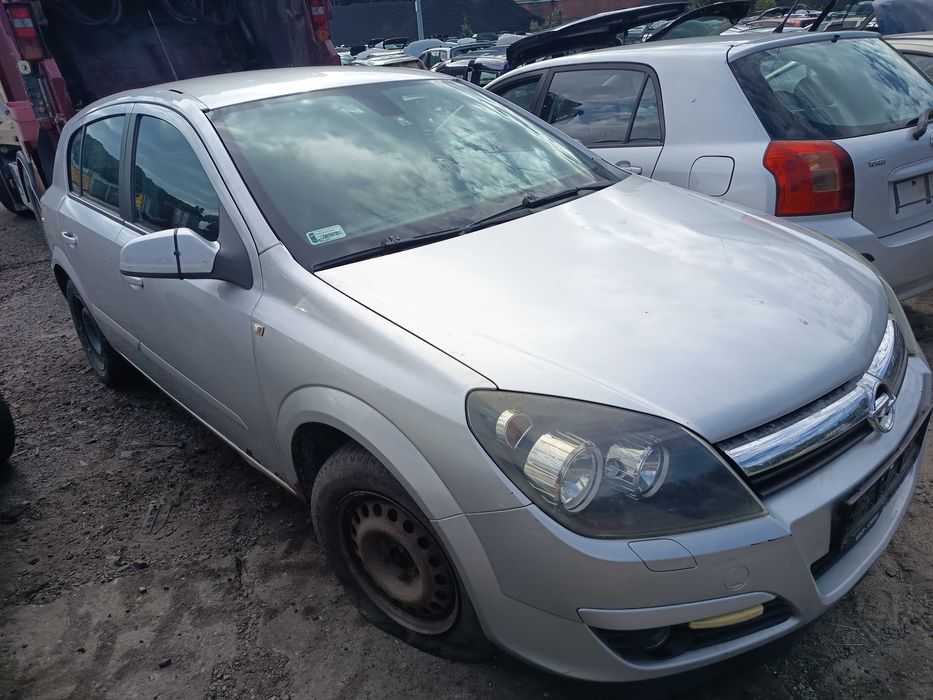 Opel Astra III H Z157 wszystkie części 5D FV transport/dostawa