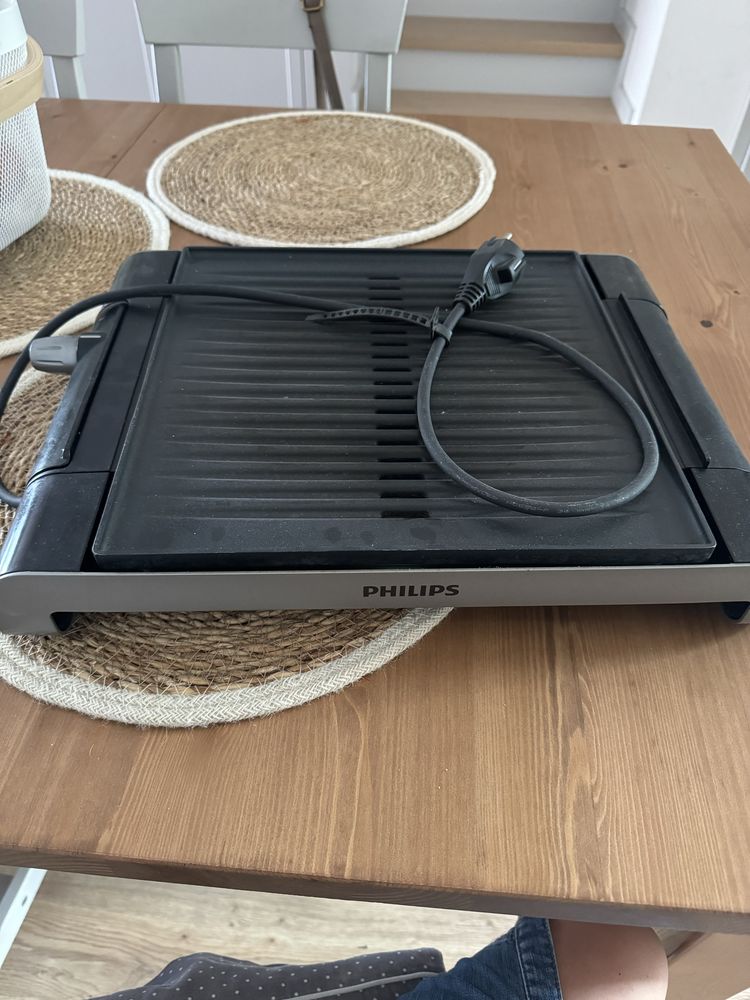 Grill elektryczny stołowy philips