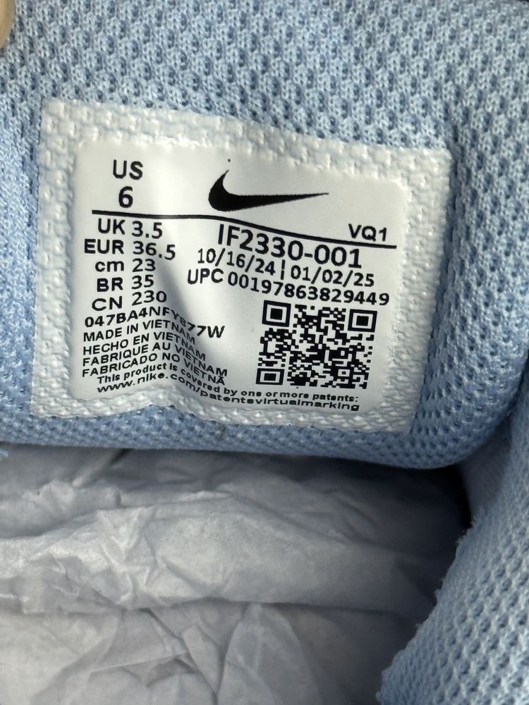 Кросівки Nike V5 RNR