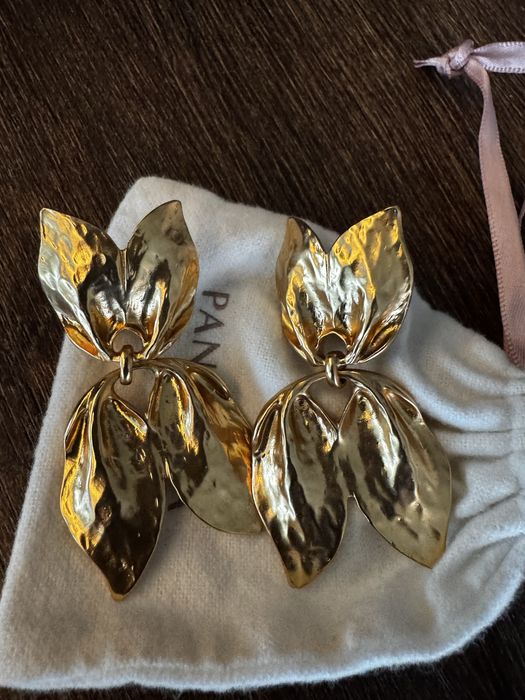 Mango сережки нові