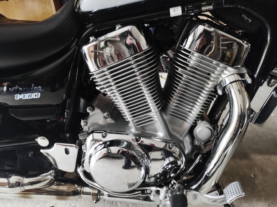 Suzuki intruder vs 1400