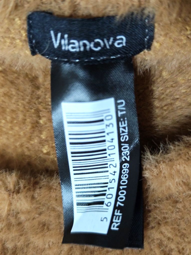 Boina felpuda com pala para Mulher marca Vilanova (tamanho único)