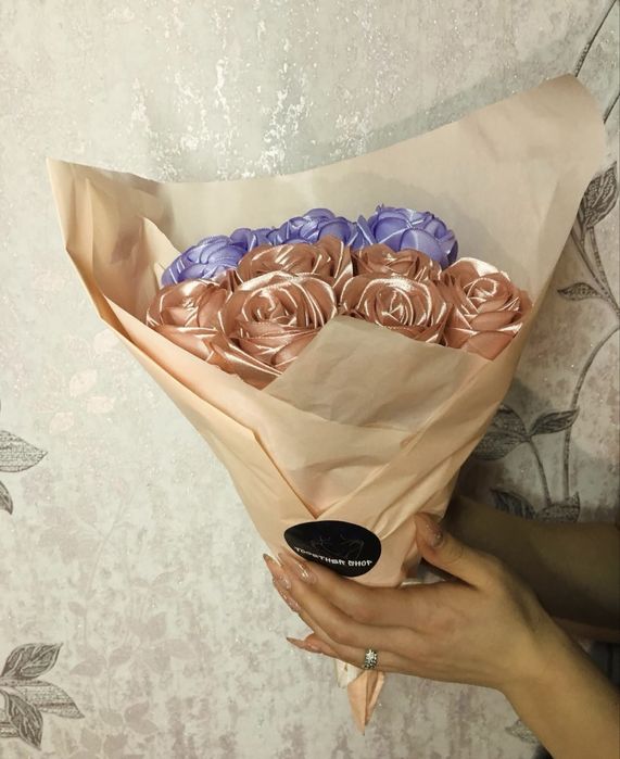 Букет з атласної стрічки